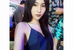 国际版抖音热舞视频，展示丰胸秘籍与魔性舞姿